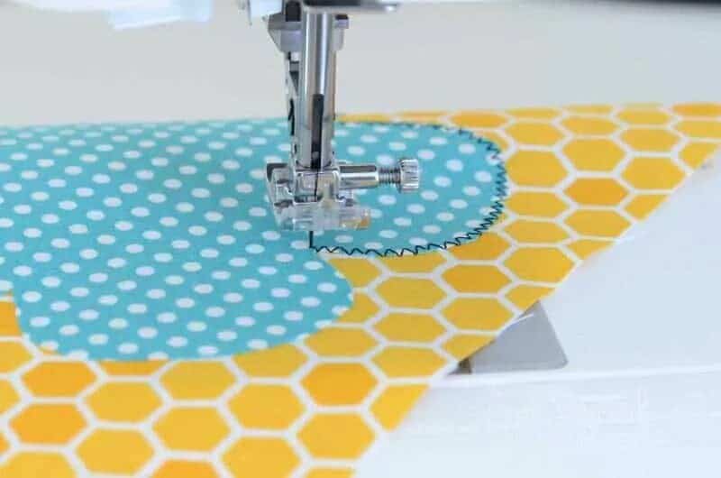 How To Sew Novelty Trim And Trim Insets By Hand Or Using A Sewing Machine.  - Doina Alexei