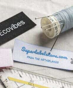 Custom basic woven label design