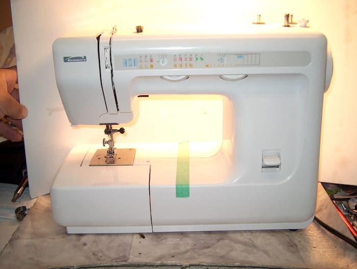 Kenmore Sewing Machine With Manual - Baer Auctioneers - Realty, LLC